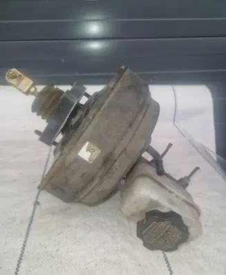 Hyundai Terracan Brake booster