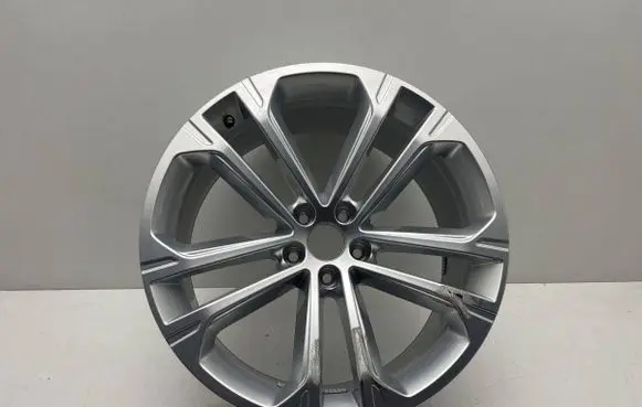 Audi Q7 4M R20 alloy rim 4M0601025DA