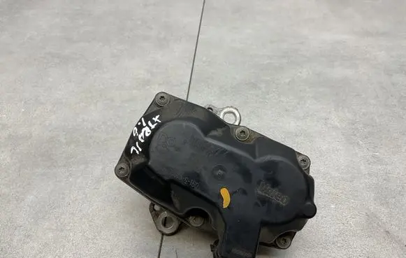 Nissan X-Trail T32 EGR valve H8201061904 147109816R