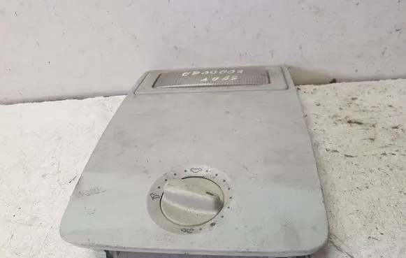 Seat Cordoba (6K) Front seat light 6K0877381