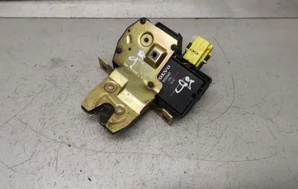 Volvo S80 Tailgate/trunk/boot lock/catch/latch 9170974