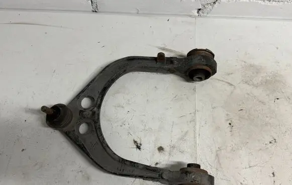 Dodge Challenger Front control arm RHD12 0280