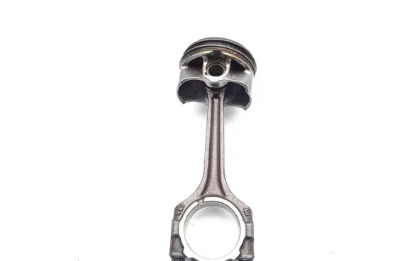 KIA Sportage Piston with connecting rod G4FU