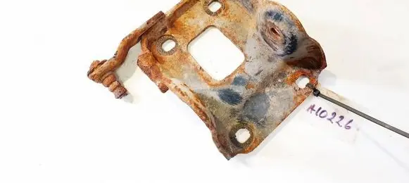 Audi A4 S4 B5 8D Bracket in trunk/boot 