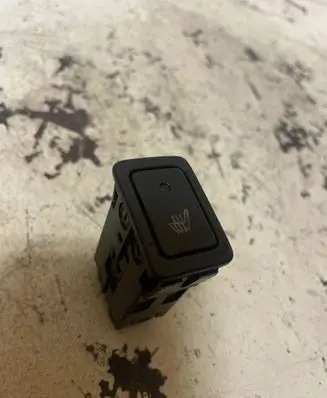 Suzuki SX4 Seat heating switch SP221
