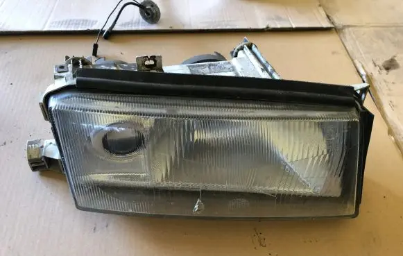 Skoda Octavia Mk1 (1U) Headlight/headlamp