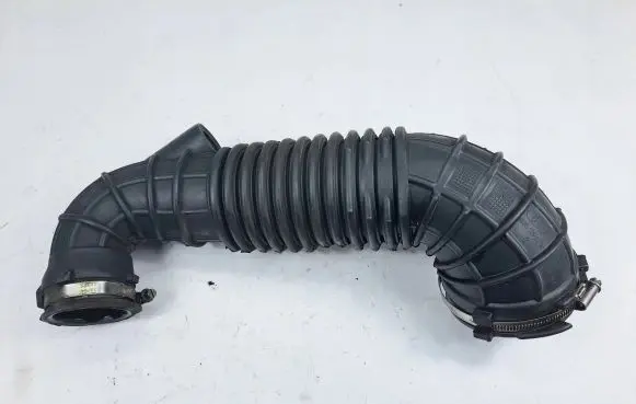 Audi Q5 SQ5 Intercooler hose/pipe 03G129629D
