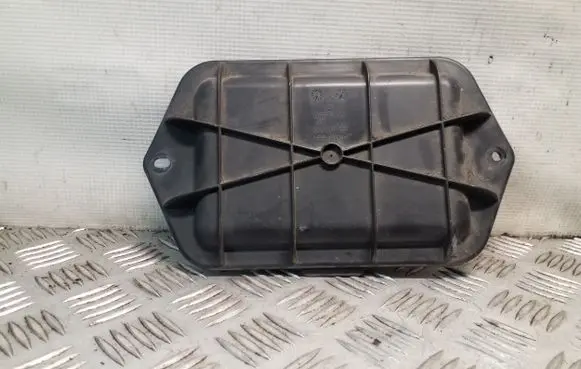 Volkswagen Tiguan Other engine bay part 5N0819430