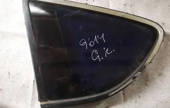 Subaru B9 Tribeca Rear side window as2