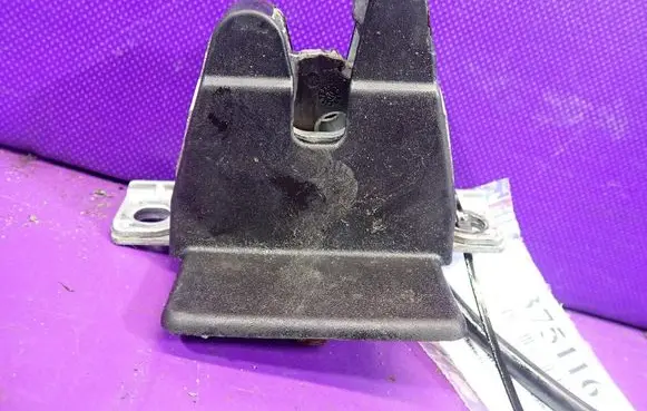 Volkswagen Fox Tailgate/trunk/boot lock/catch/latch 