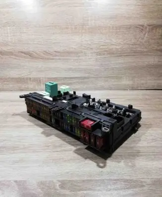 BMW X5 E53 Fuse module 6907395 519757000 165034011801