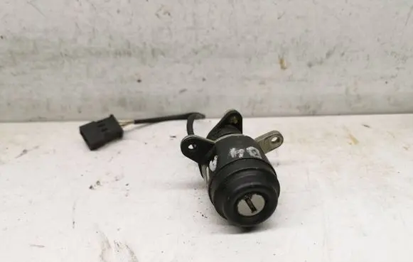 Audi 80 90 S2 B4 Tailgate exterior lock 
