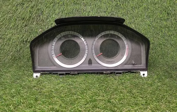 Volvo XC60 Speedometer (instrument cluster) 31270852AA 36002581