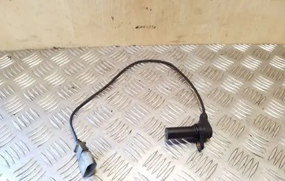 Volkswagen Golf IV Crankshaft position sensor 038907319D