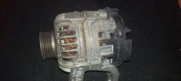 Opel Agila A Generator/alternator 24437119 0124225018