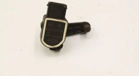 Mercedes-Benz E W212 Headlight/headlamp level sensor A0065428318