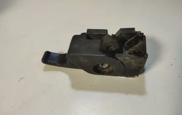 Peugeot 4007 Fuel tank opening switch 