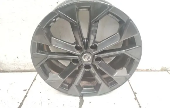 R18 alloy rim