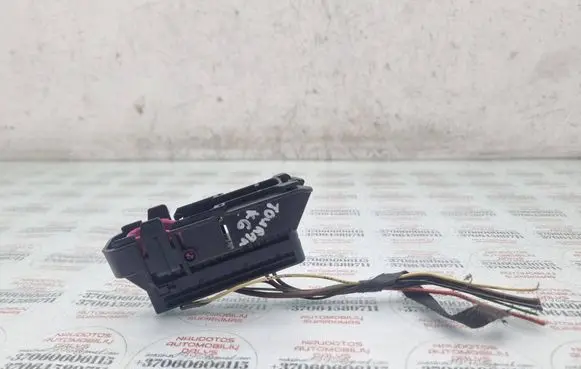 Volkswagen Touran I Rear door wiring loom 1K0937722D