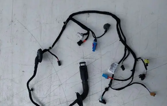 Skoda Octavia Mk4 Front door wiring loom FRONTRIGHT 5E4971121N