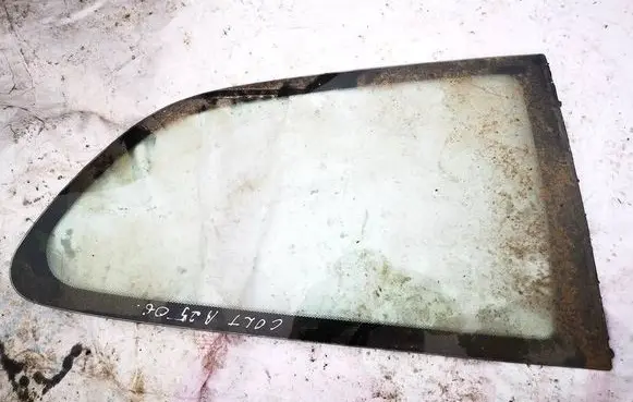 Mitsubishi Colt Rear side window