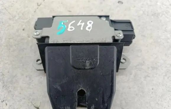 Volvo V50 Tailgate lock latch 4N51A442A66AM