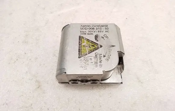 BMW X5 E53 Headlight ballast module Xenon 5DD00831950