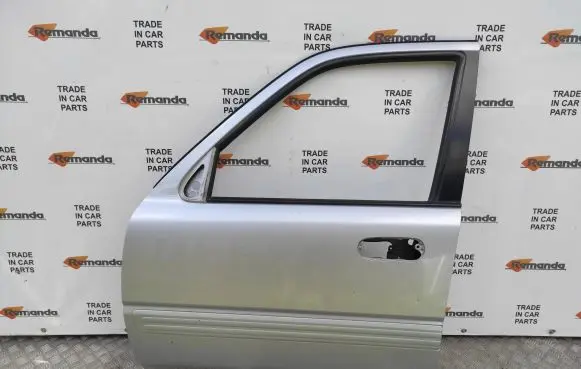 Honda CR-V Front door