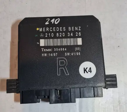 Mercedes-Benz E W210 Door control unit/module 2108203426 354664