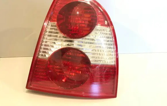 Volkswagen PASSAT B5.5 Rear/tail lights 3B5945096RE