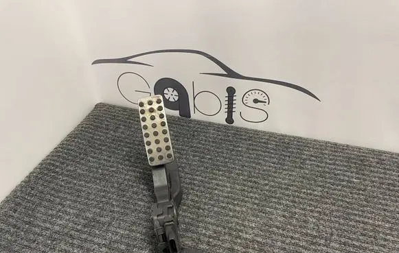 Mercedes-Benz GLE (W166 - C292) Accelerator throttle pedal A2923000100 6PV03390603