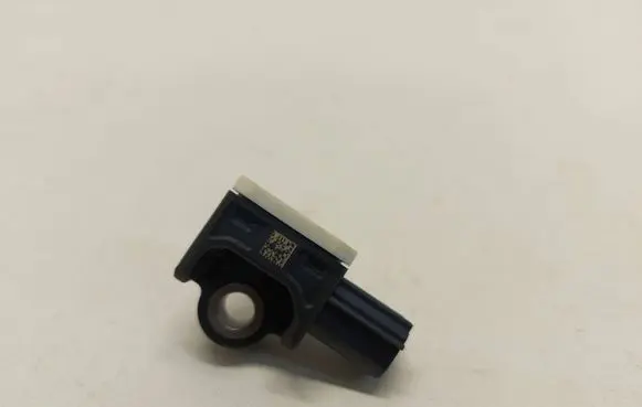 Volvo S60 Airbag deployment crash/impact sensor 31334336