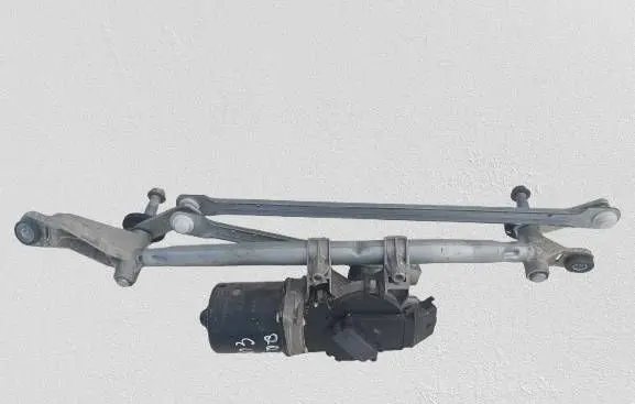 Nissan Qashqai Front wiper linkage WYIERACZKI