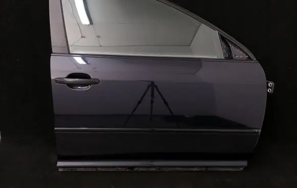 Volkswagen Phaeton Front door