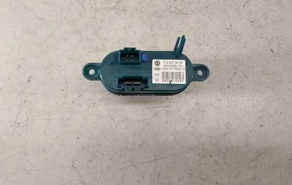 Audi Q7 4L Heater blower motor/fan resistor 7L0907521B 52420686 16255YY0063C
