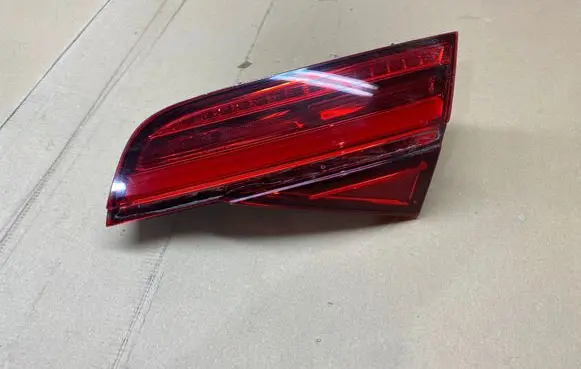 Audi A8 S8 D4 4H Tailgate rear/tail lights 4H0945094J 153224