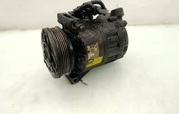 Volvo V70 Air conditioning (A/C) compressor (pump) J639