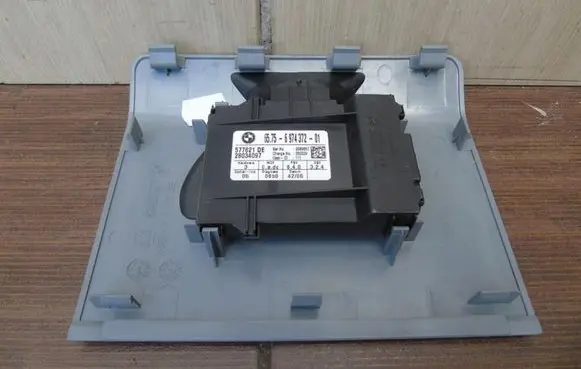 BMW 7 E65 E66 Alarm control unit/module 697437201