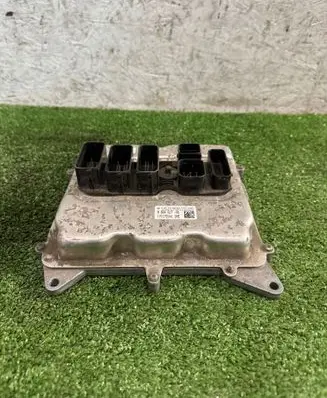 BMW X5 F15 Engine control unit/module 8664617 261615495 1039S94639