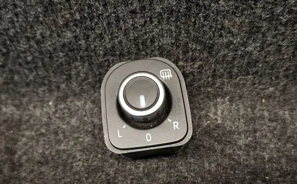 Volkswagen Tiguan Wing mirror switch 5K1959565