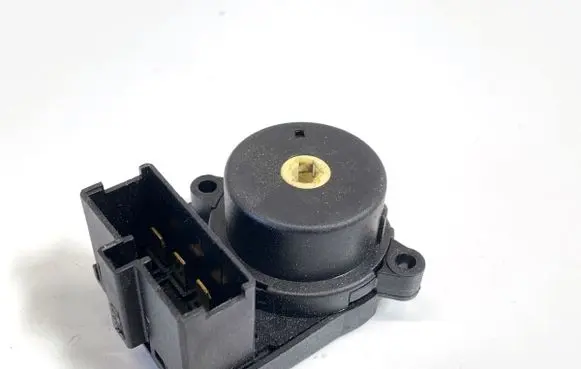 Land Rover Freelander Ignition lock YXB100350