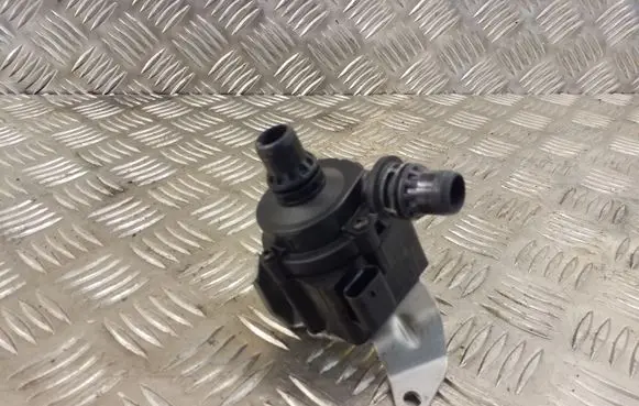 BMW X4 F26 Electric auxiliary coolant/water pump 704125200 11538511748 11538512235