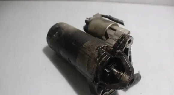 Renault Megane III Starter motor 8200741476