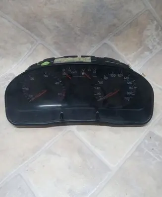 Volkswagen PASSAT B5 Speedometer (instrument cluster) 3B0919861K