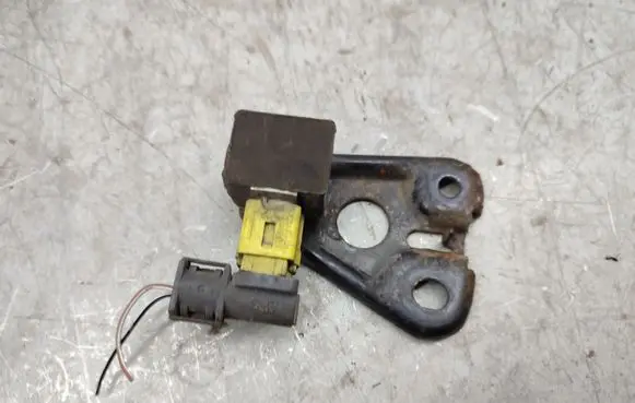 Toyota Yaris Airbag deployment crash/impact sensor 8917352010
