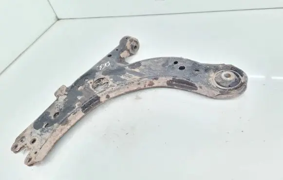 Skoda Octavia Mk1 (1U) Front lower control arm/wishbone