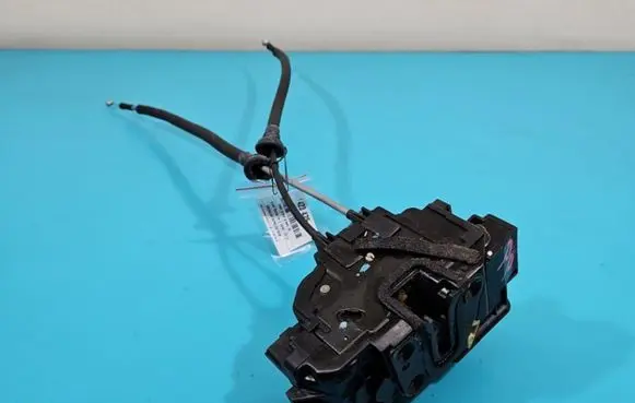 Hyundai Santa Fe Front door lock 81320-2B030 IMPRK1423425