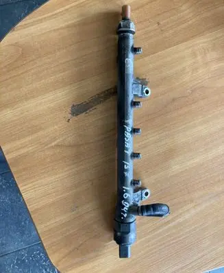 Volkswagen PASSAT B7 Fuel main line pipe