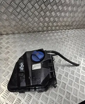 Coolant expansion tank/reservoir