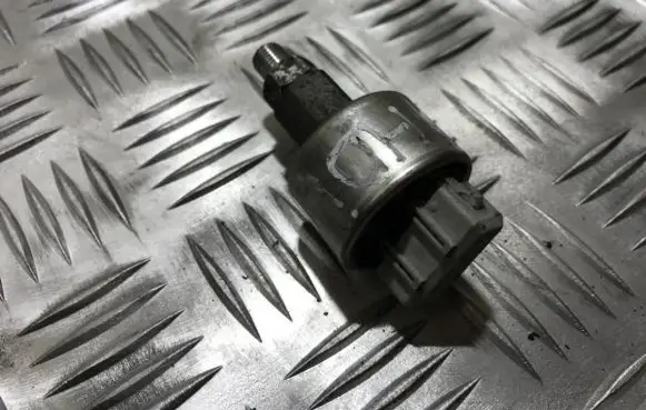 Air conditioning (A/C) pressure sensor